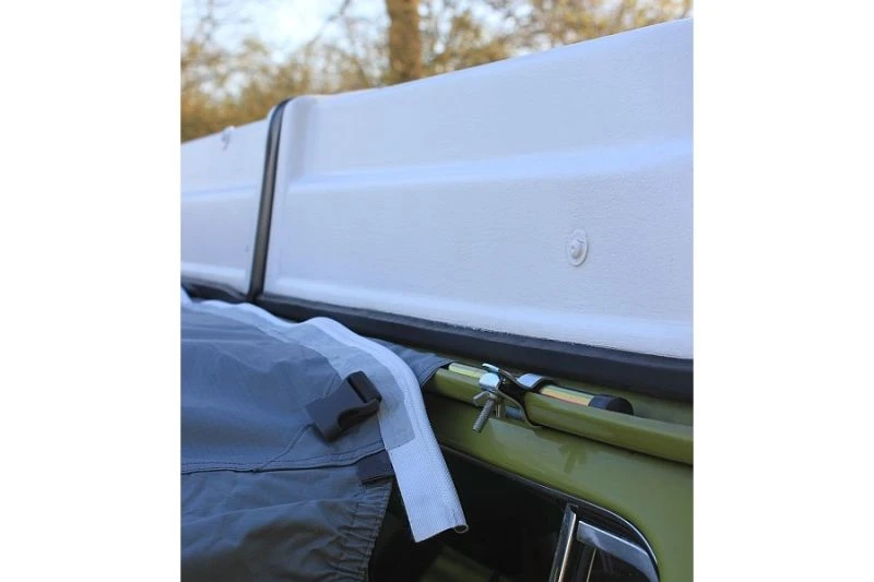 Vango Pole & Clamp Driveaway Awning Attachment Kit (250cm) - Image 3